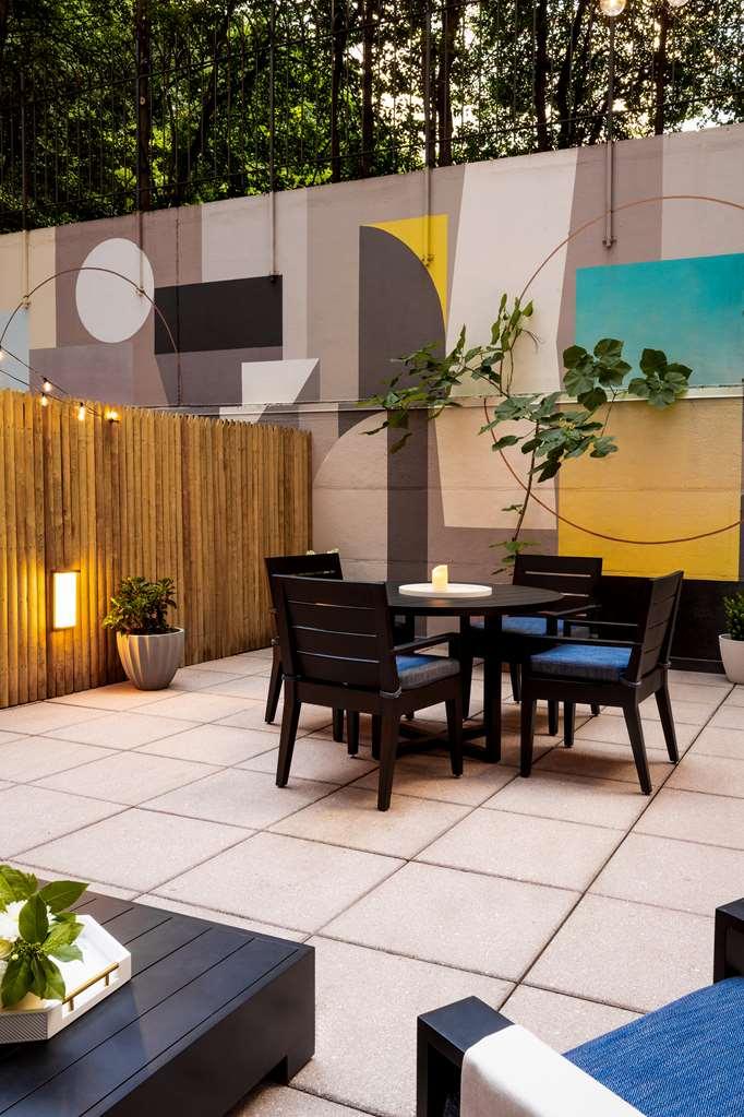 The Gardens Sonesta Es Suites New York Exterior photo